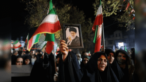 ابابیل‌ها این‌بار بی‌صدا مشغول کارند