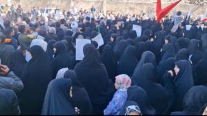 خروش غیرت در محمدشهر؛ فریاد «هیهات منا الذله» در پاسخ به جنایات مثلث شوم استکبار