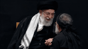 روایت محمود کریمی از خواندن «ای ایران خدایی» در حضور رهبر شهید انقلاب